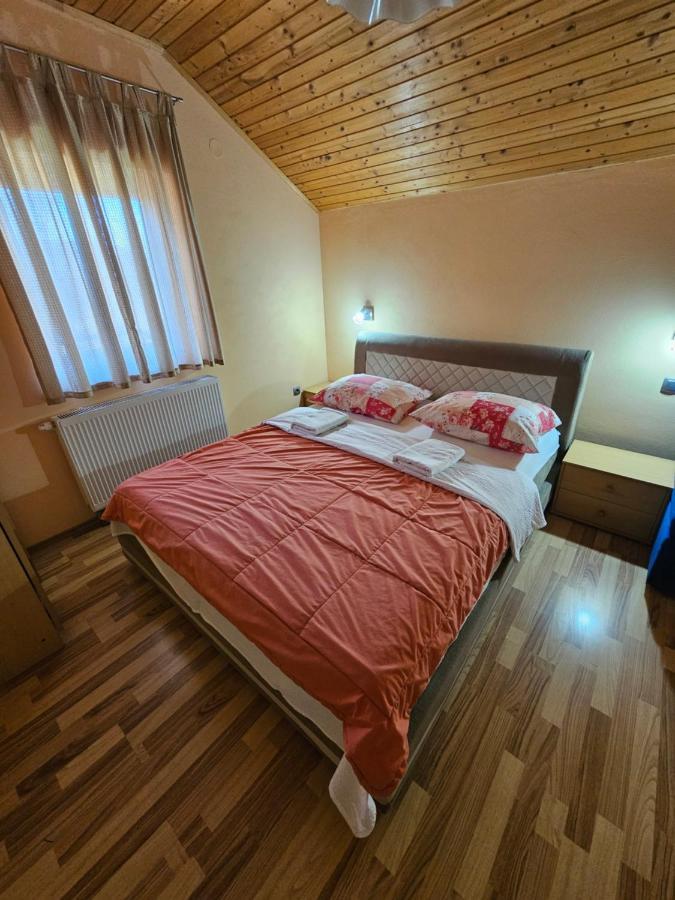 House Mirjana Hotell Smoljanac Exteriör bild