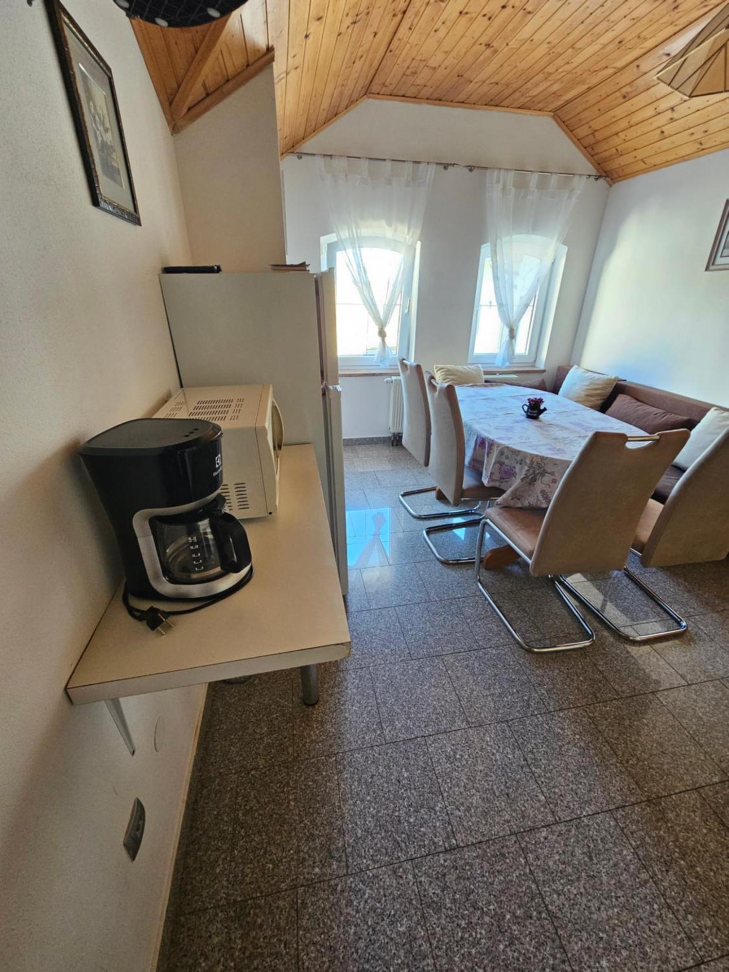 House Mirjana Hotell Smoljanac Exteriör bild