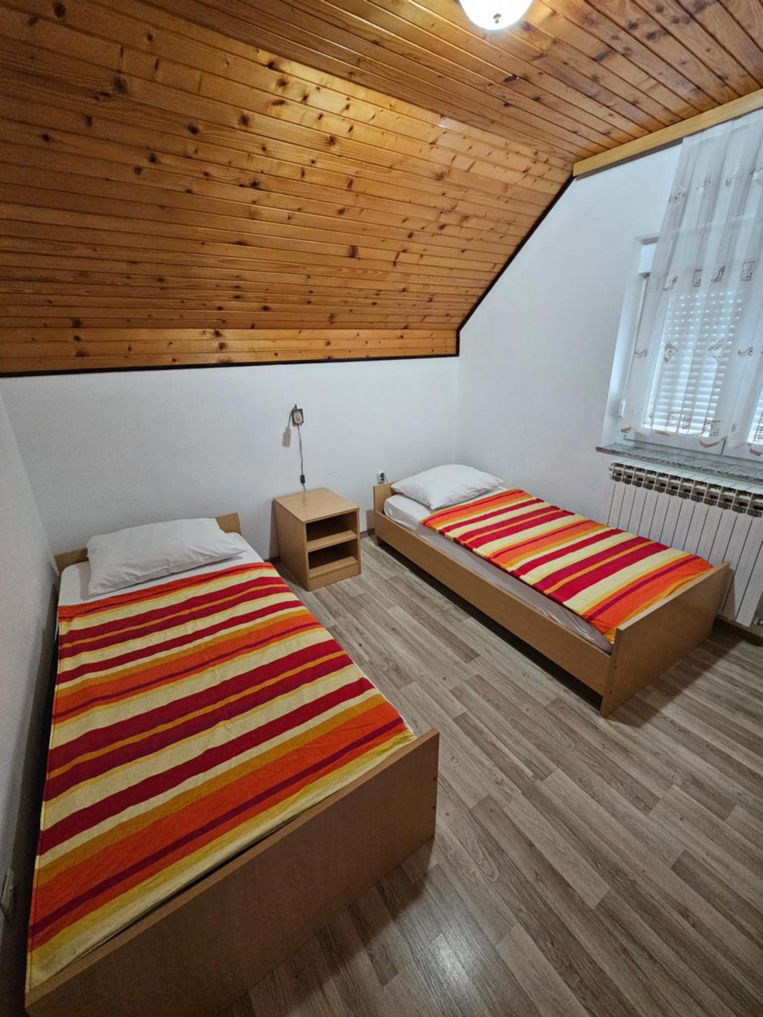 House Mirjana Hotell Smoljanac Exteriör bild